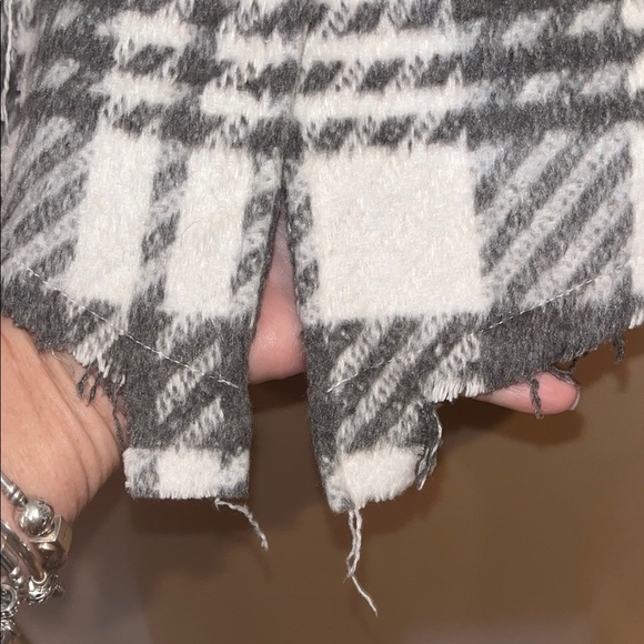 VICI Plaid Button-Up Shirt / jacket size Small grey & white fray distressed - Picture 6 of 12